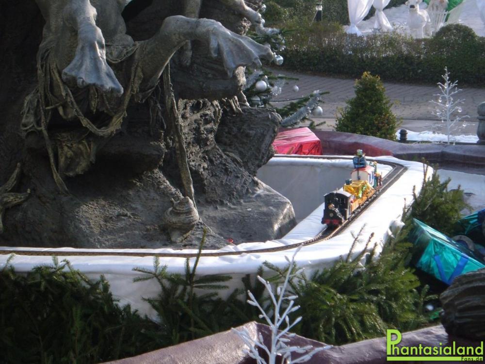 Neptunbrunnen6.thumb.jpg.eab54e2f1be78b4