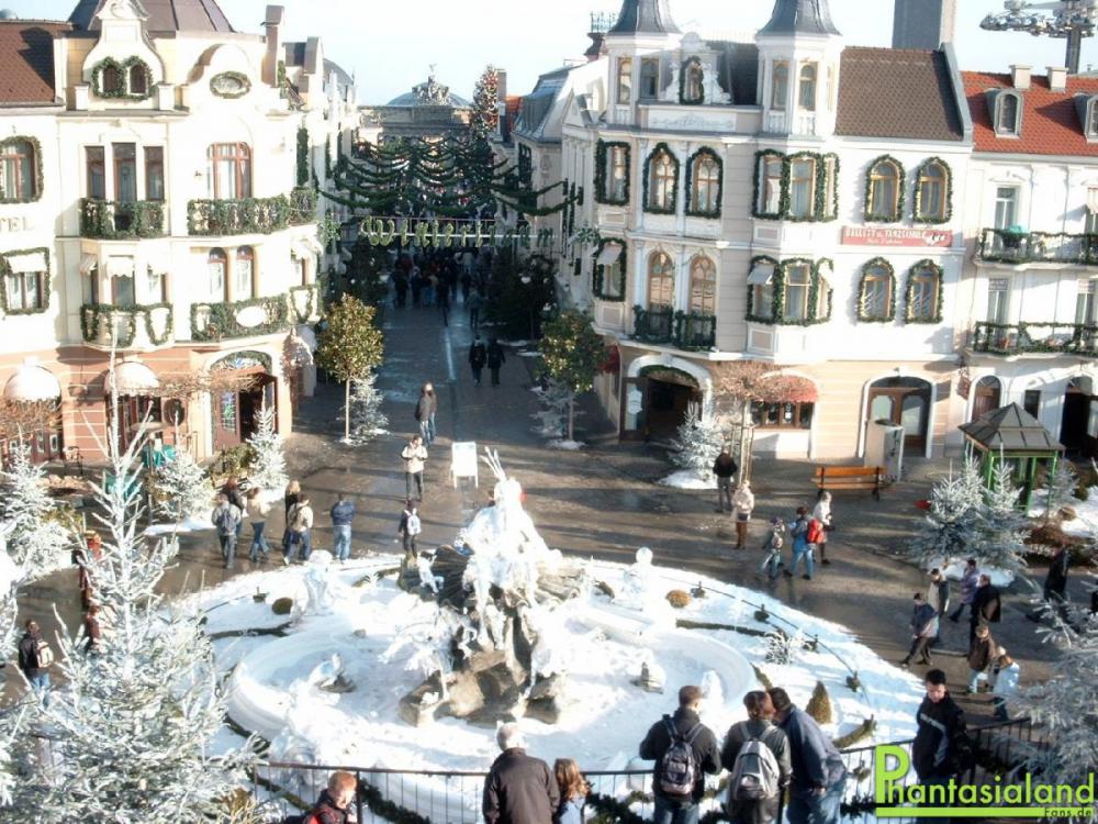 Neptunbrunnen7.thumb.jpg.ca1399398232471