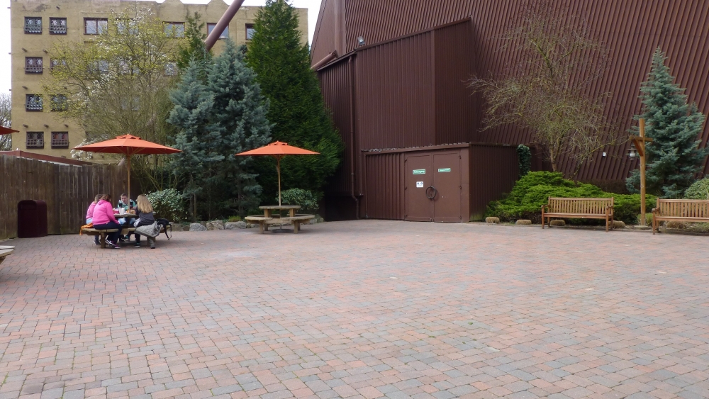 P1090297-50%.JPG