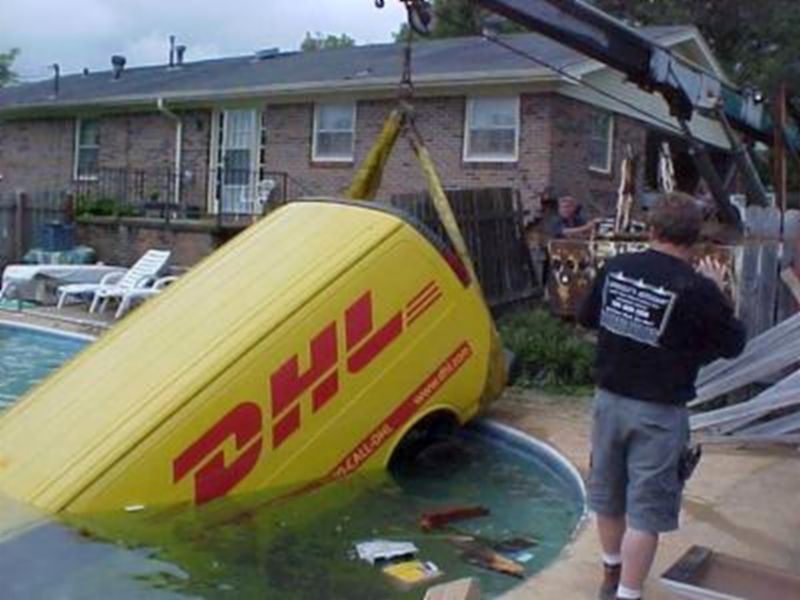 dhl.jpg.4e8a25b545240470d86a97f18a0cb88e.jpg