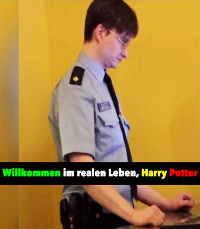 potter.thumb.jpg.9e24d1973aec395d61100659f7028ec9.jpg