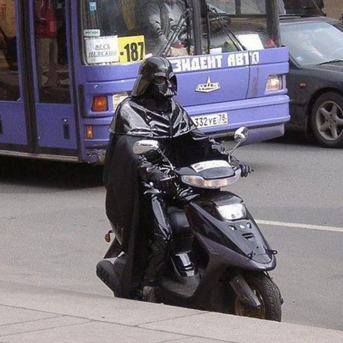 vader1.jpg.3aee1654f588cf55f25aca27be8efa5e.jpg