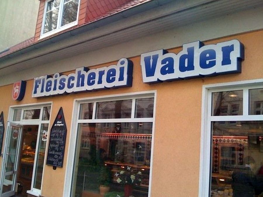 vader4.jpg.44c31b0f02f2cb4540e812ffb7f76a23.jpg