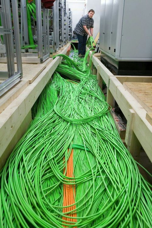 Kabel.jpg.151887e83da56e5e14c1b536d5b789d0.jpg