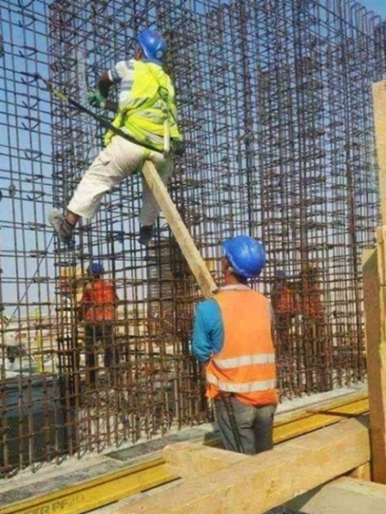 Safety2.thumb.jpg.d6e4cf43de3f6c5d60947ea1f0ce167c.jpg