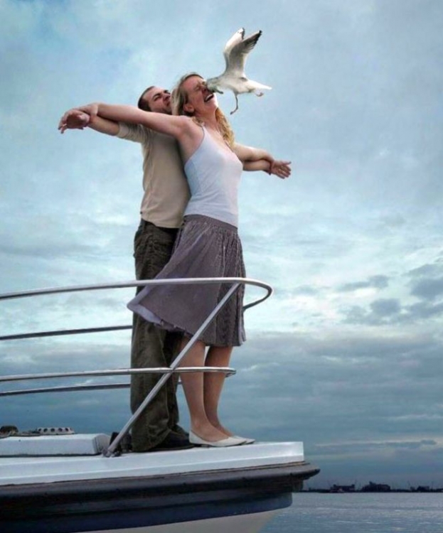 Titanic.thumb.jpg.2d89e59ff695543227f93122e027e3ff.jpg