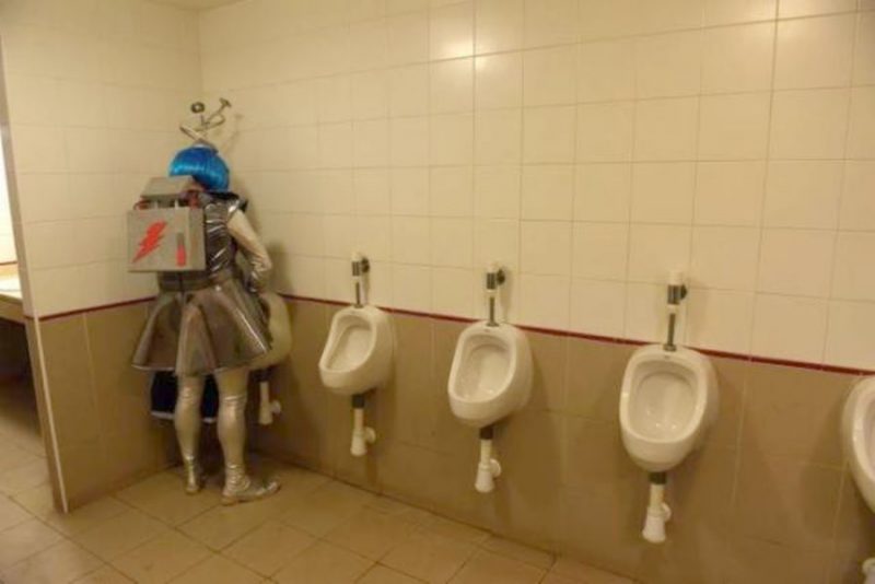 Toilet2.thumb.jpg.a4c94d466809778b40ccd19f2cb83974.jpg
