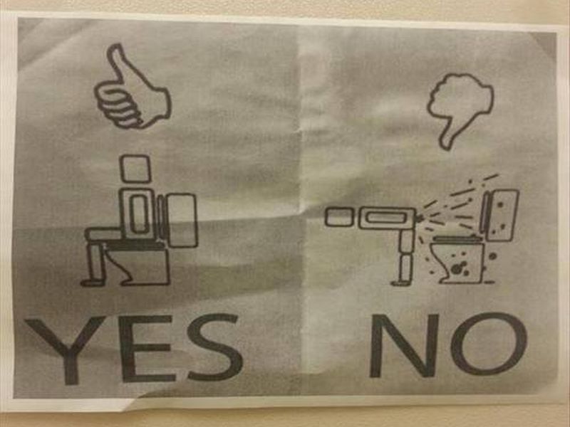 Toilette.jpg.7cdf13c97596c22870bb6c95e044d1d3.jpg