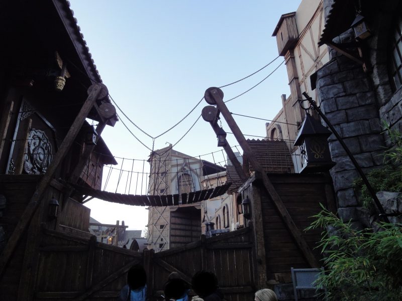 59e728e9a5ff7_2017_10.06-07-Phantasialand(396a).thumb.jpg.57907fe0ba6908bf69cf54cc517108b9.jpg