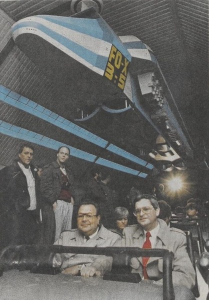 144708640_center_presseffnung_30-03-1988.thumb.jpg.2d4876dd8f0875db80bf40d5aa4e1938.jpg