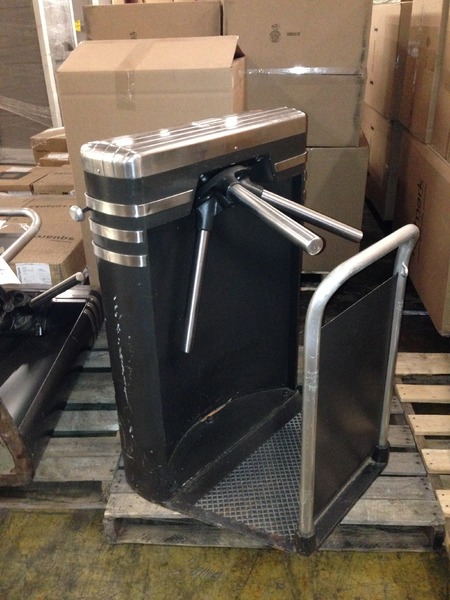 838618472_turnstile-black.-5JPG-e1456105227646(1).thumb.jpg.ee2c2a99477893b58e3e1a22fc43b12f.jpg